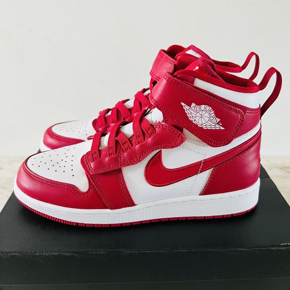 NIKE Air Jordan 1 Hi FlyEase Cardinal Red/White - M 5.5 Y (7 W)